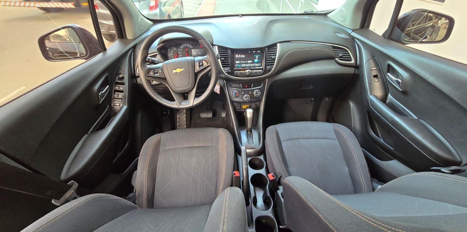 CHEVROLET TRACKER LT 1.4 L TURBO ECOTECH 16V FLEX 4X2 AUT 2017 — foto 8