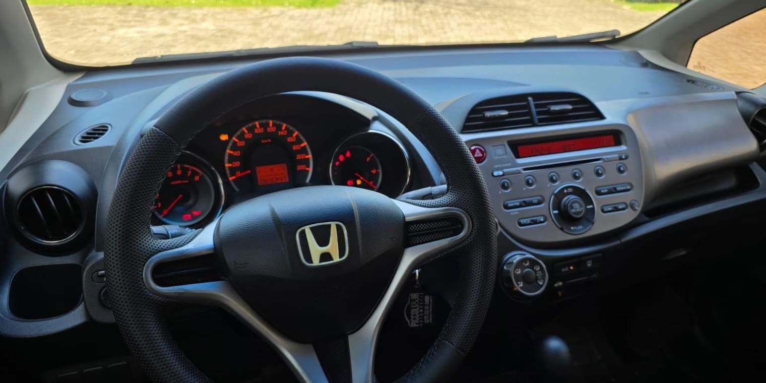 HONDA Fit Twist 1.5 Flex 16V 5p Aut. 2013 — foto 8