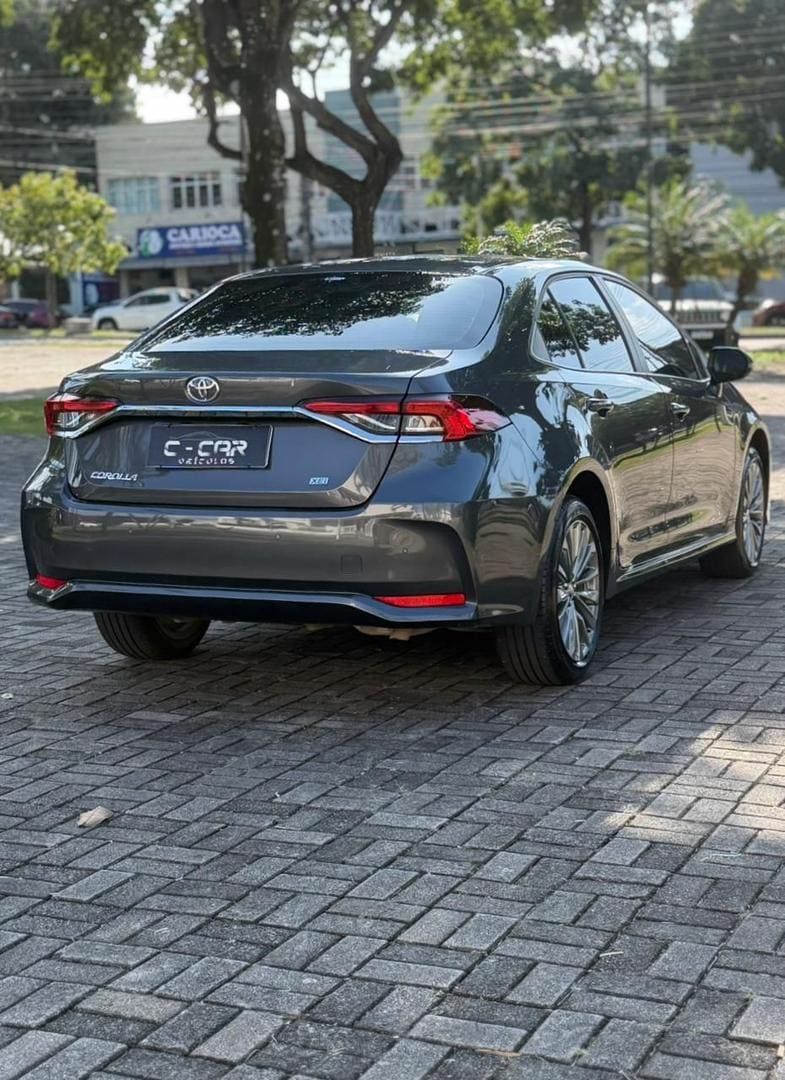 TOYOTA COROLLA XEI 20 AUT 2025 — foto 4