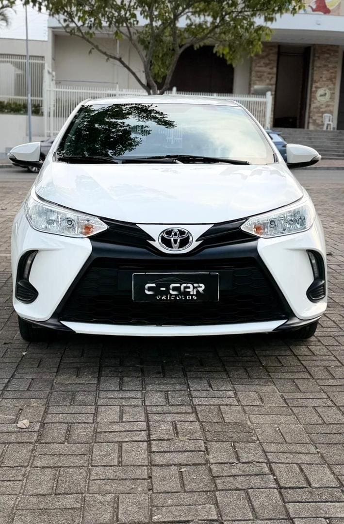 TOYOTA YARIS HA XL15 2022 — foto 2