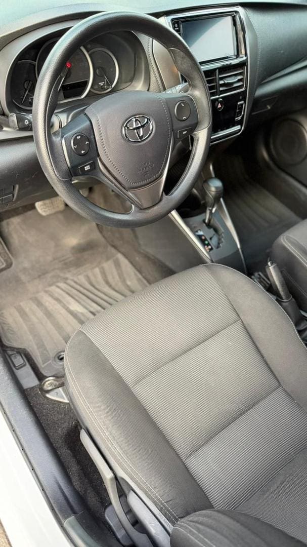 TOYOTA YARIS HA XL15 2022 — foto 7