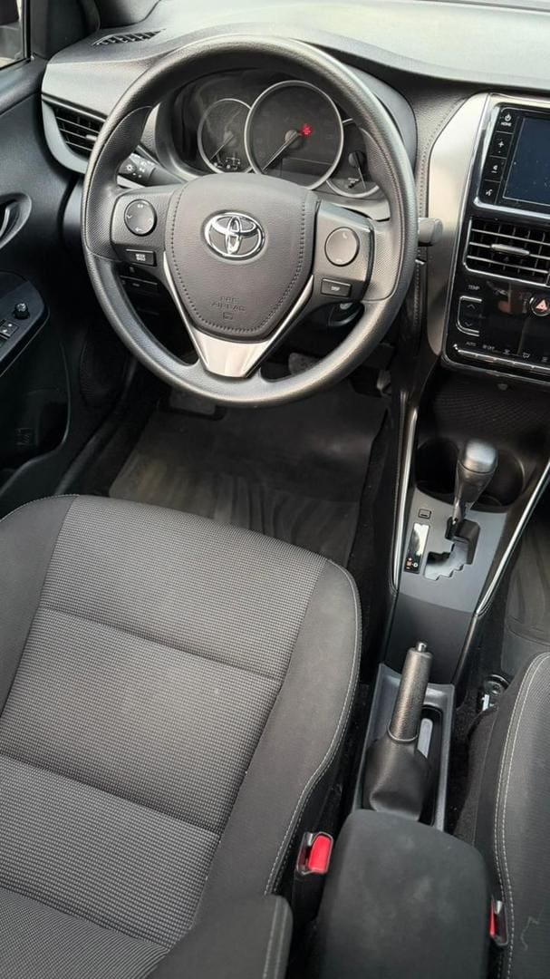 TOYOTA YARIS HA XL15 2022 — foto 8