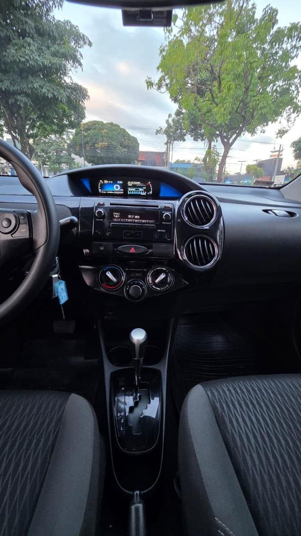 TOYOTA ETIOS SD XPLUS AT 2019 — foto 8