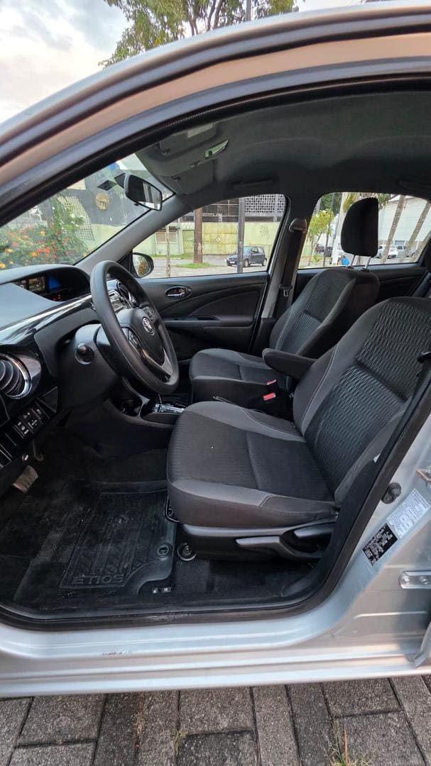 TOYOTA ETIOS SD XPLUS AT 2019 — foto 10