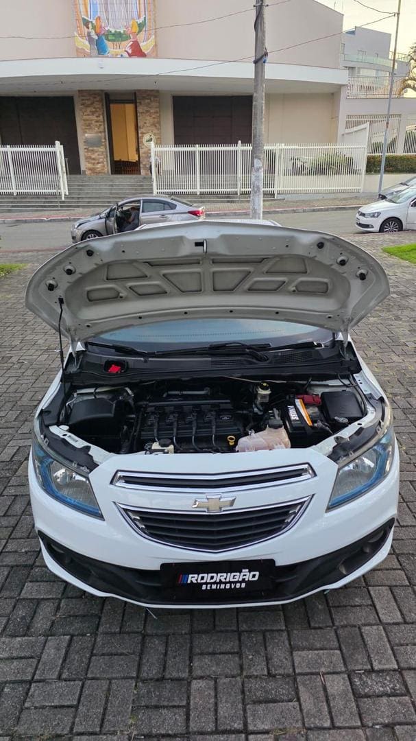 CHEVROLET PRISMA 1.4MT LT 2015 — foto 6