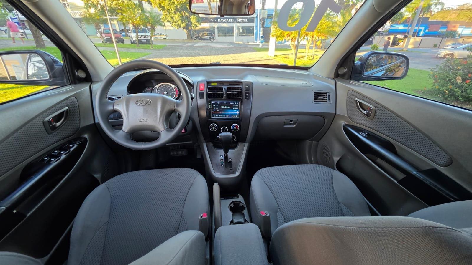 HYUNDAI TUCSON GL 20L 2009 — foto 7