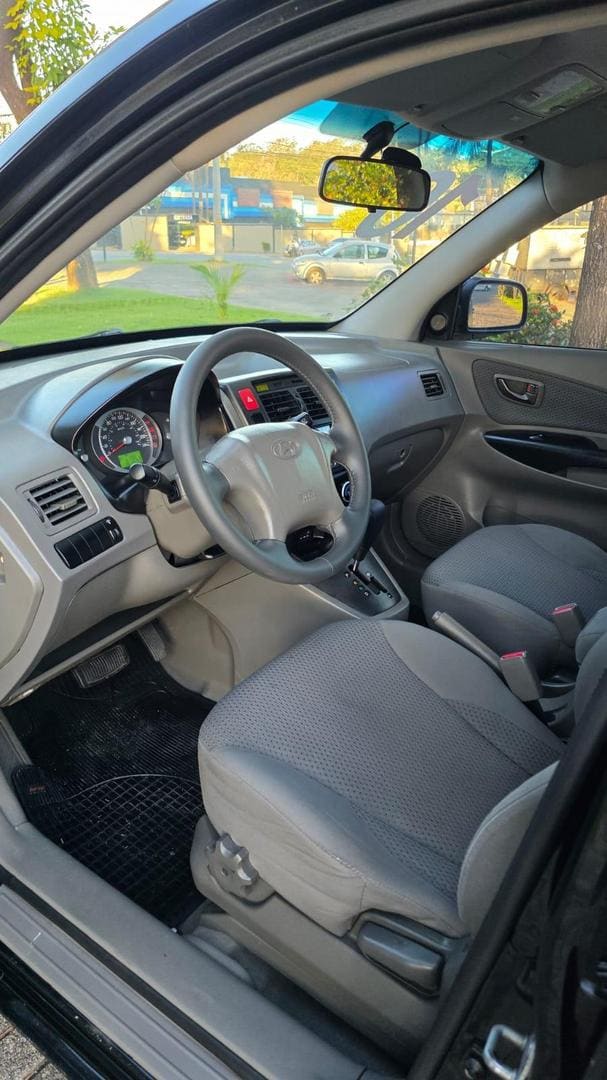 HYUNDAI TUCSON GL 20L 2009 — foto 10