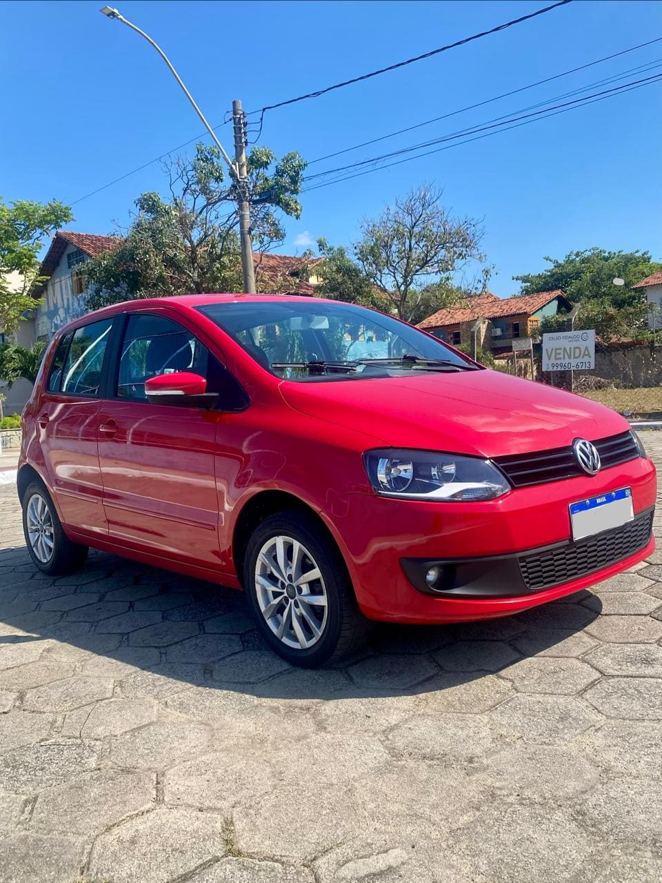 VOLKSWAGEN FOX 1.0 TREND 2014 — foto 2