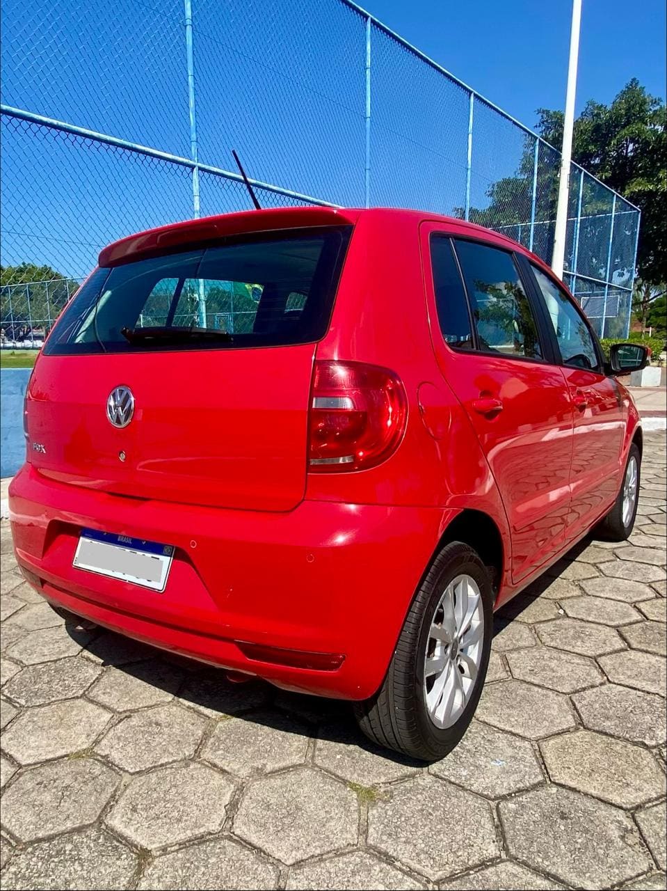 VOLKSWAGEN FOX 1.0 TREND 2014 — foto 10