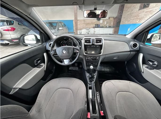 RENAULT Logan Dynamique Hi-flex 1.6 8V 4P 2015 — foto 5