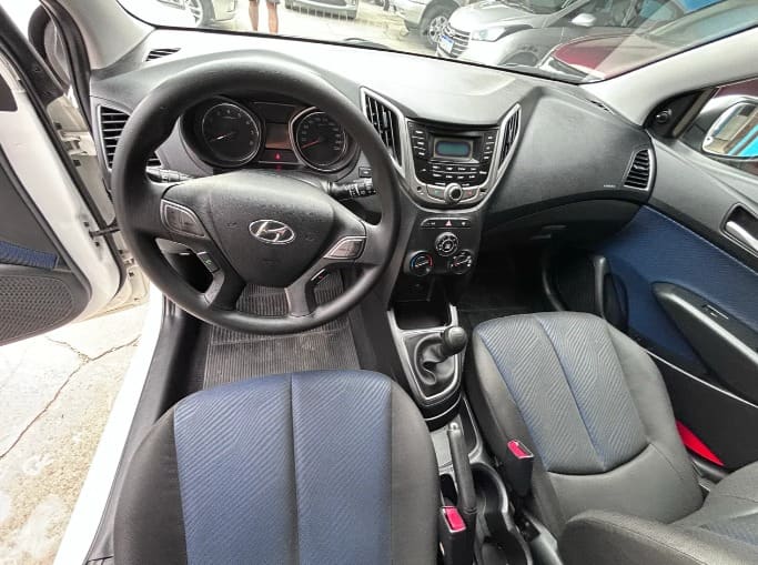 HYUNDAI HB20 C./c.plus/c.style 1.6 Flex 16V Mec. 2013 — foto 4