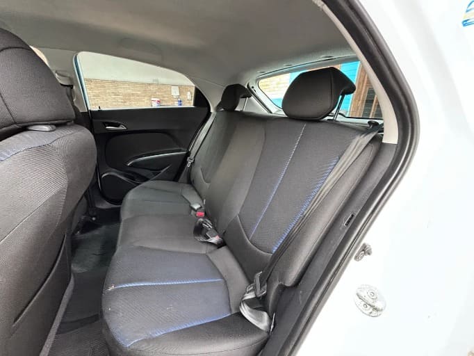 HYUNDAI HB20 C./c.plus/c.style 1.6 Flex 16V Mec. 2013 — foto 7