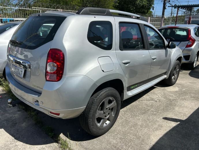 RENAULT Duster Techroad 2.0 Hi-flex 16V Aut. 2014 — foto 3