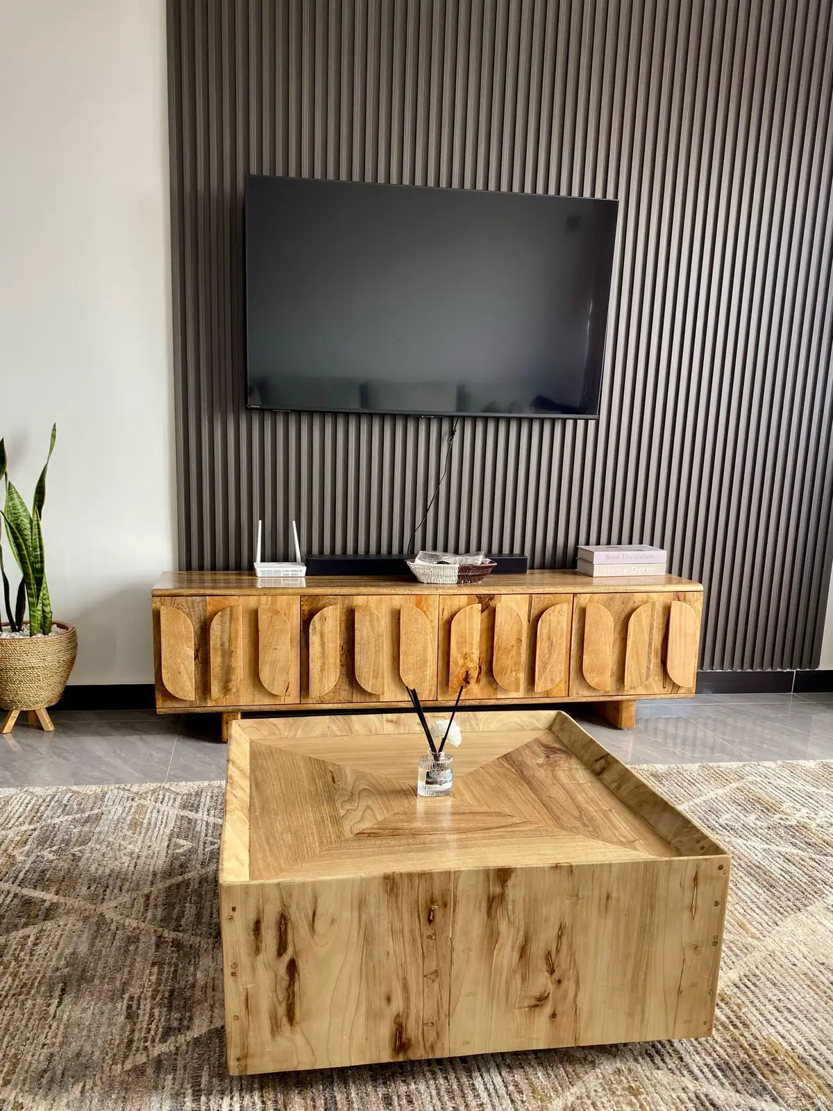 Premium TV stand design 15 in Kenya priced from KSh 35,000 to KSh 45,000
