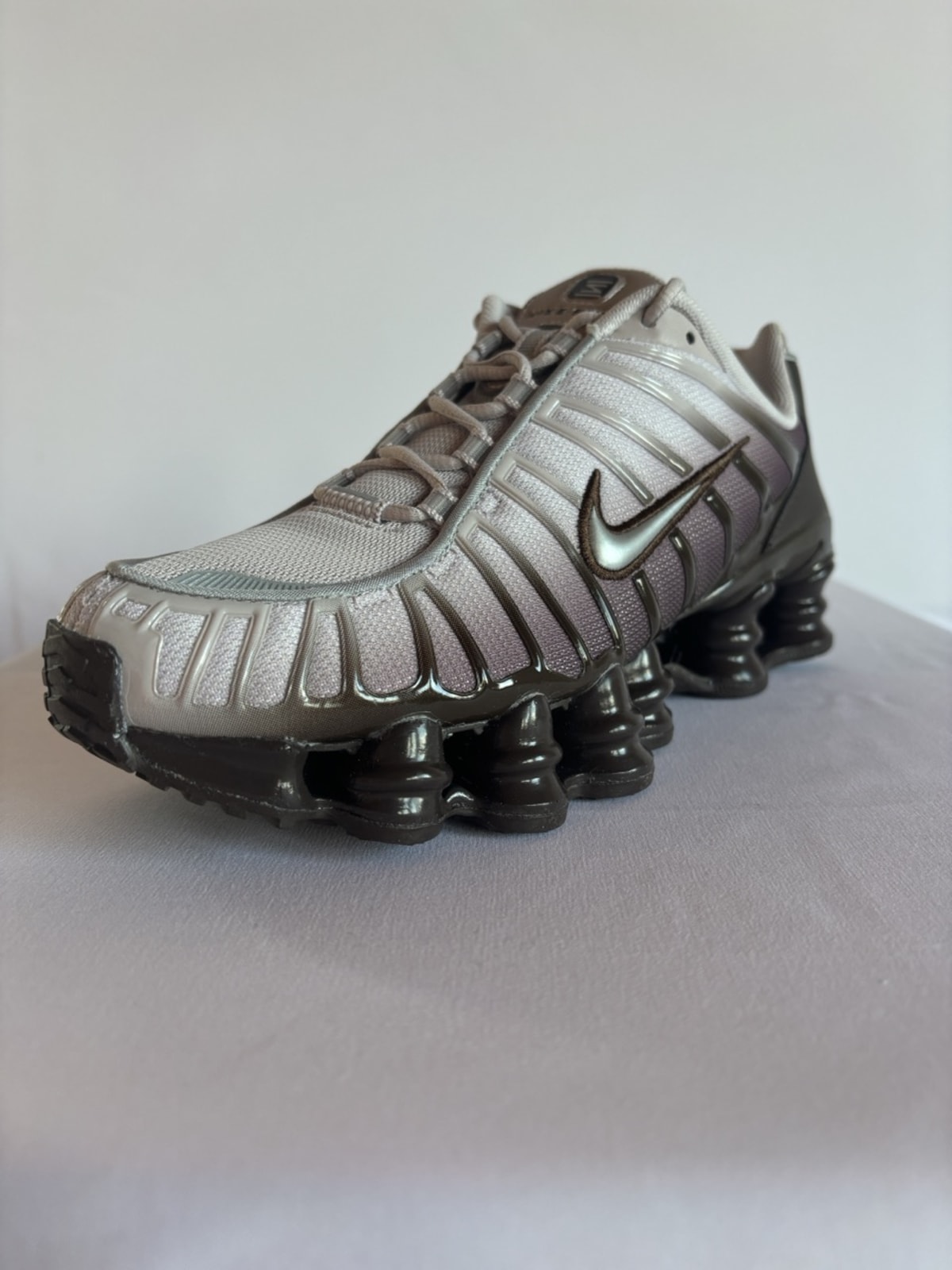 W NIKE SHOX TL black/silver – Black/silver — photo 1 of 5