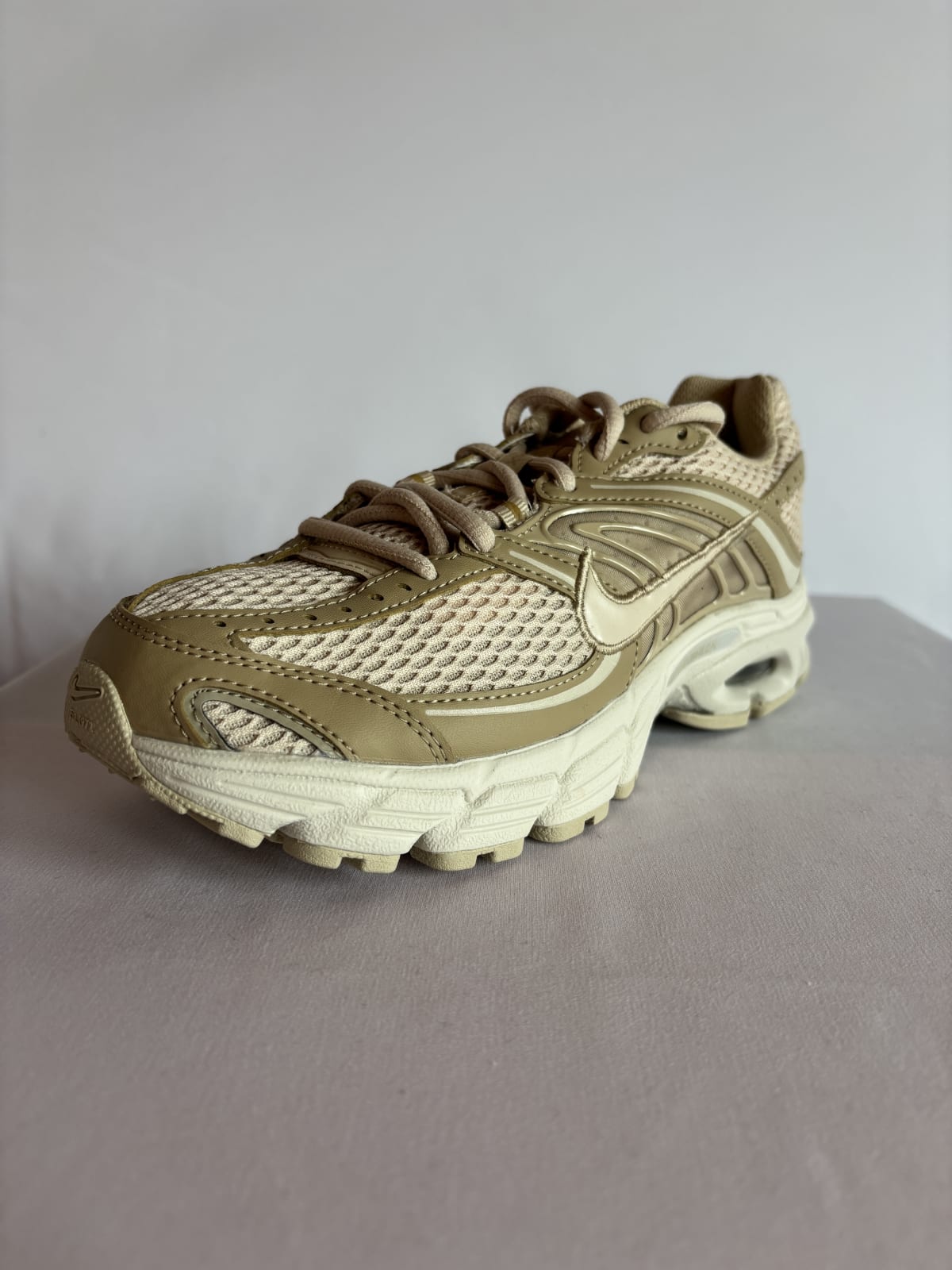 W NIKE AIR MAX MOTO 2K – Tan — photo 1 of 5