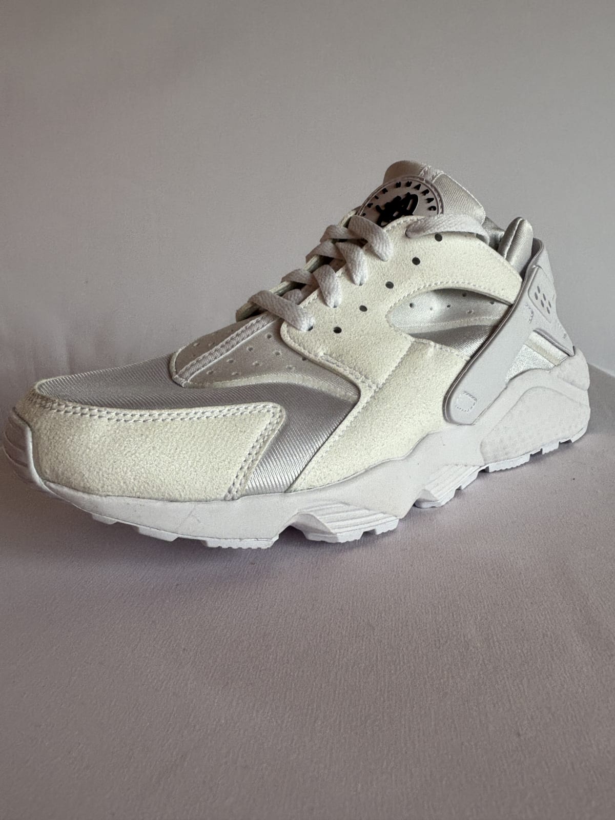 Refurbished AIR HUARACHE NBY all white