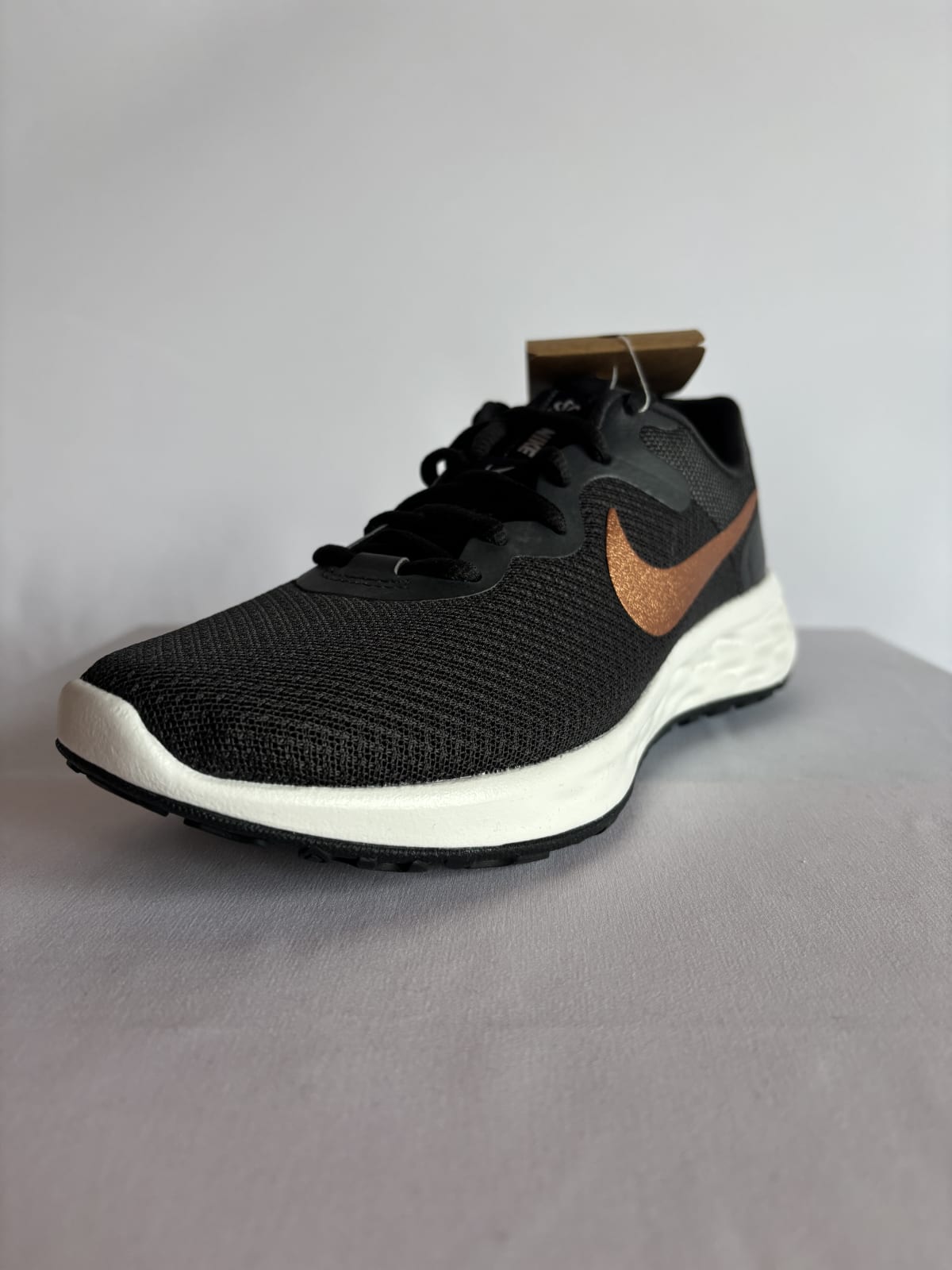W NIKE REVOLUTION 6 NN