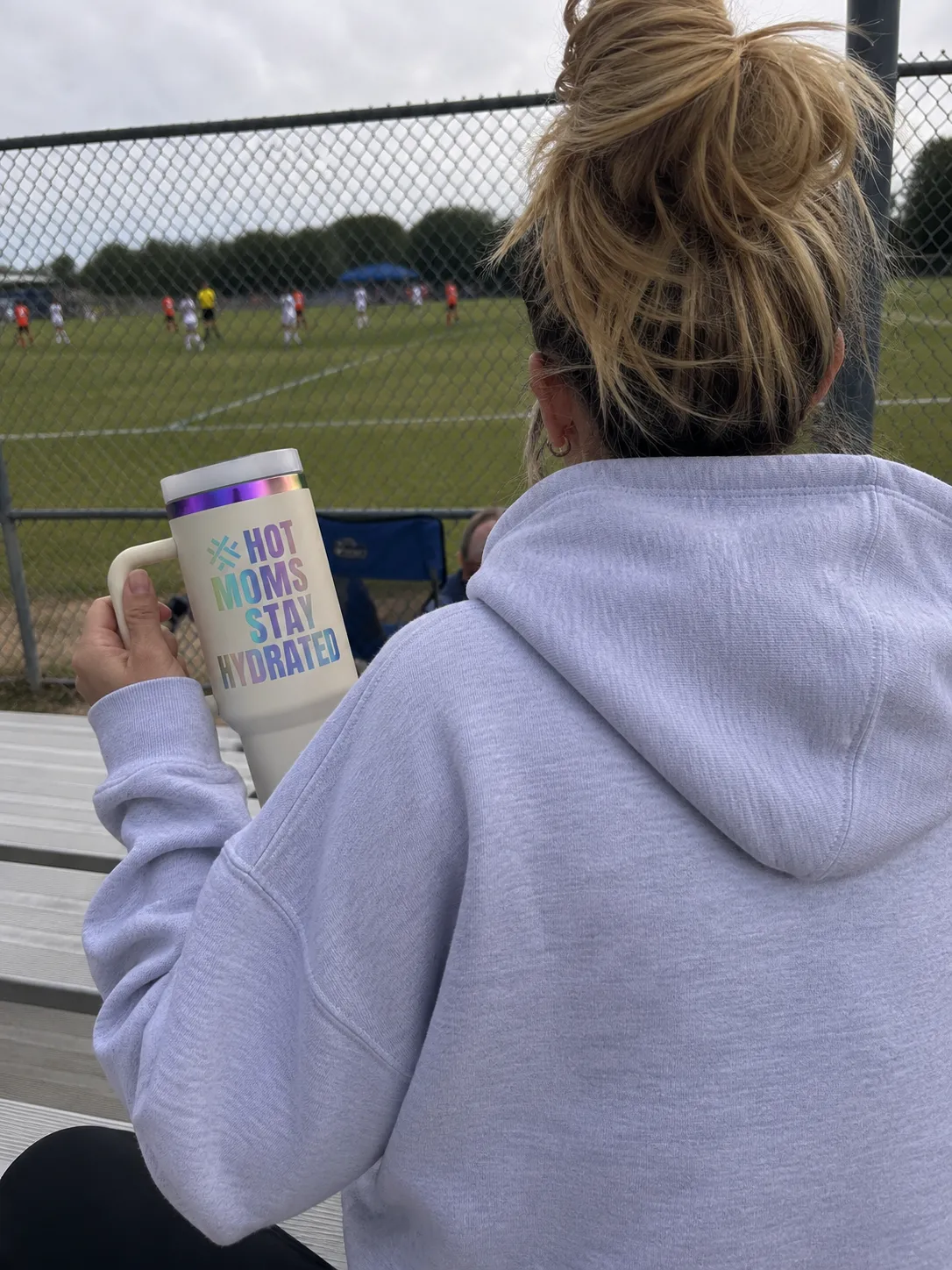 Hot Moms Stay Hydrated in Cream Iridescent - 40oz Drinkware Tumbler with Handle | ALLTHEFKS