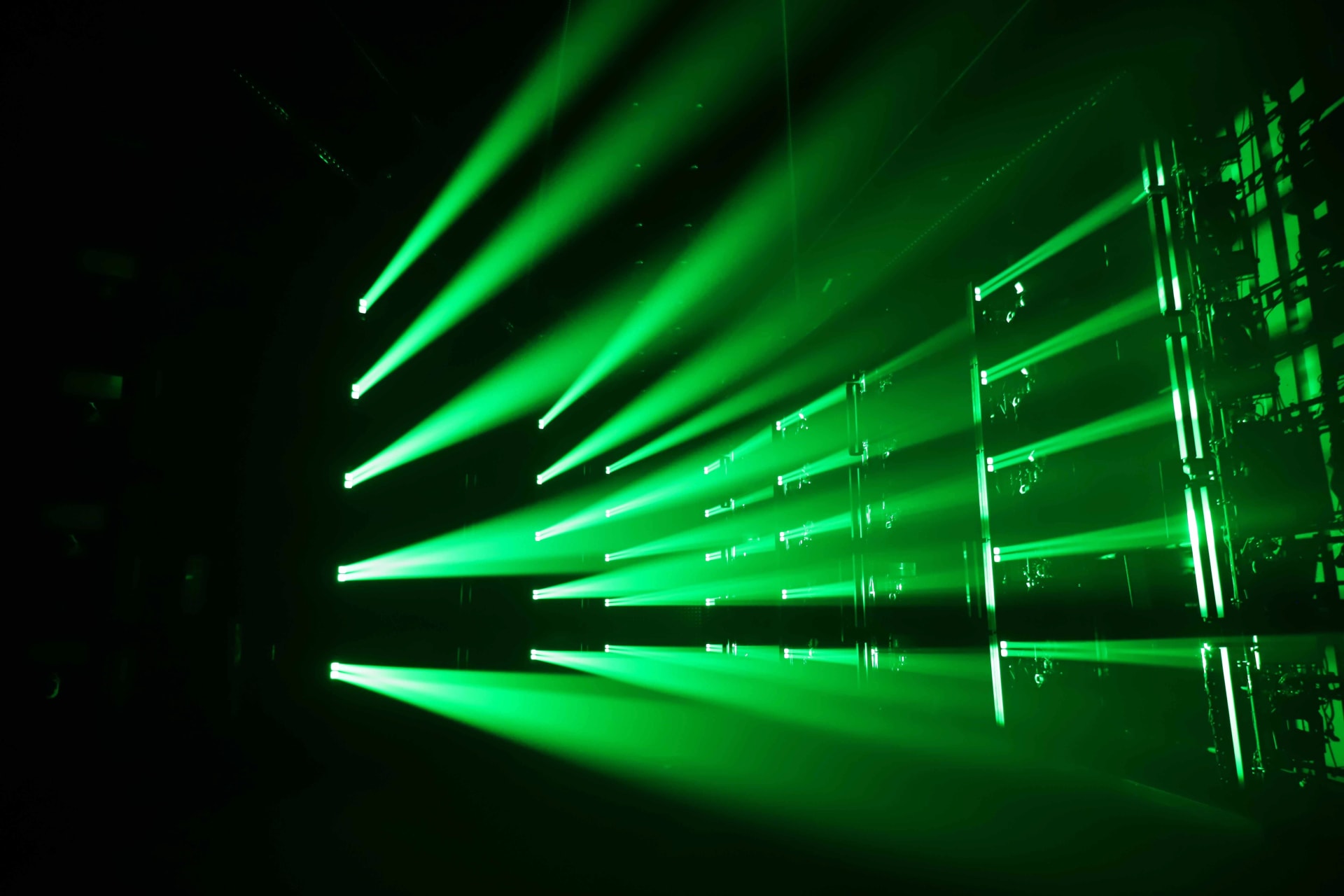 Grand Master Light GML DIAMOND LINE 1240 LED Motorized Linear Fixture 5