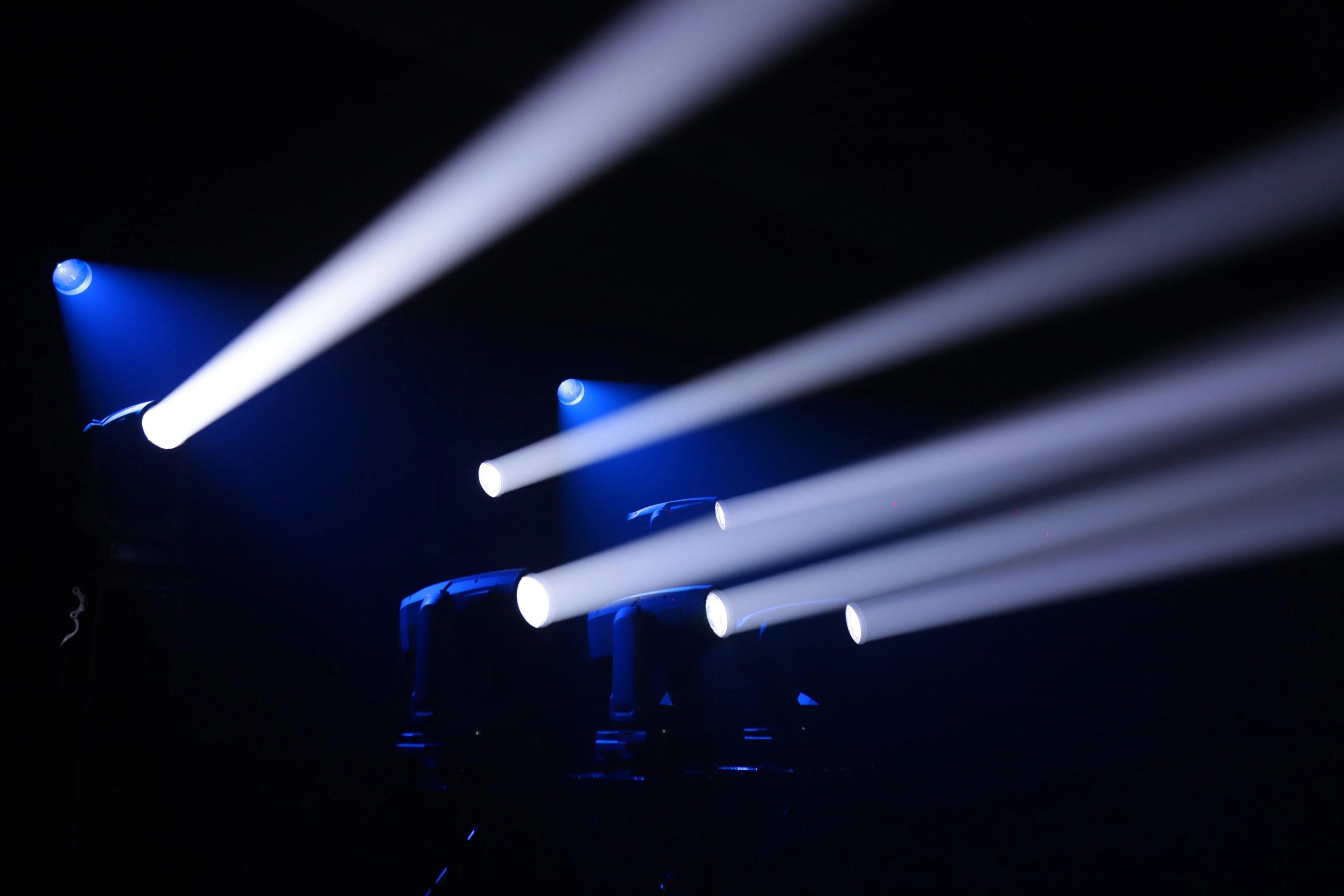GM-L BSWF 600 Profile LED Moving Head projection 4