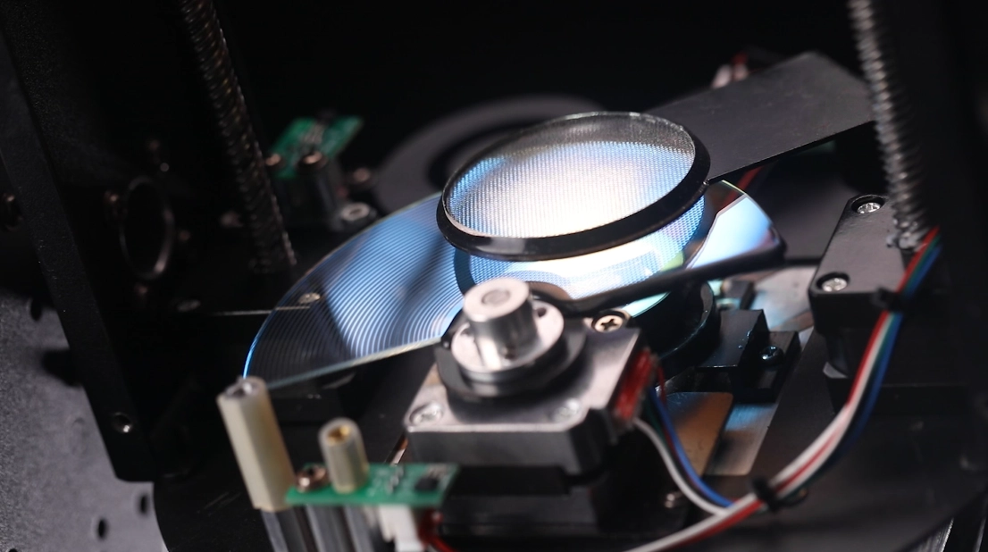 GML COB ZOOM 400 — Cyan, Magenta, Yellow filter components of the CMY mixing system