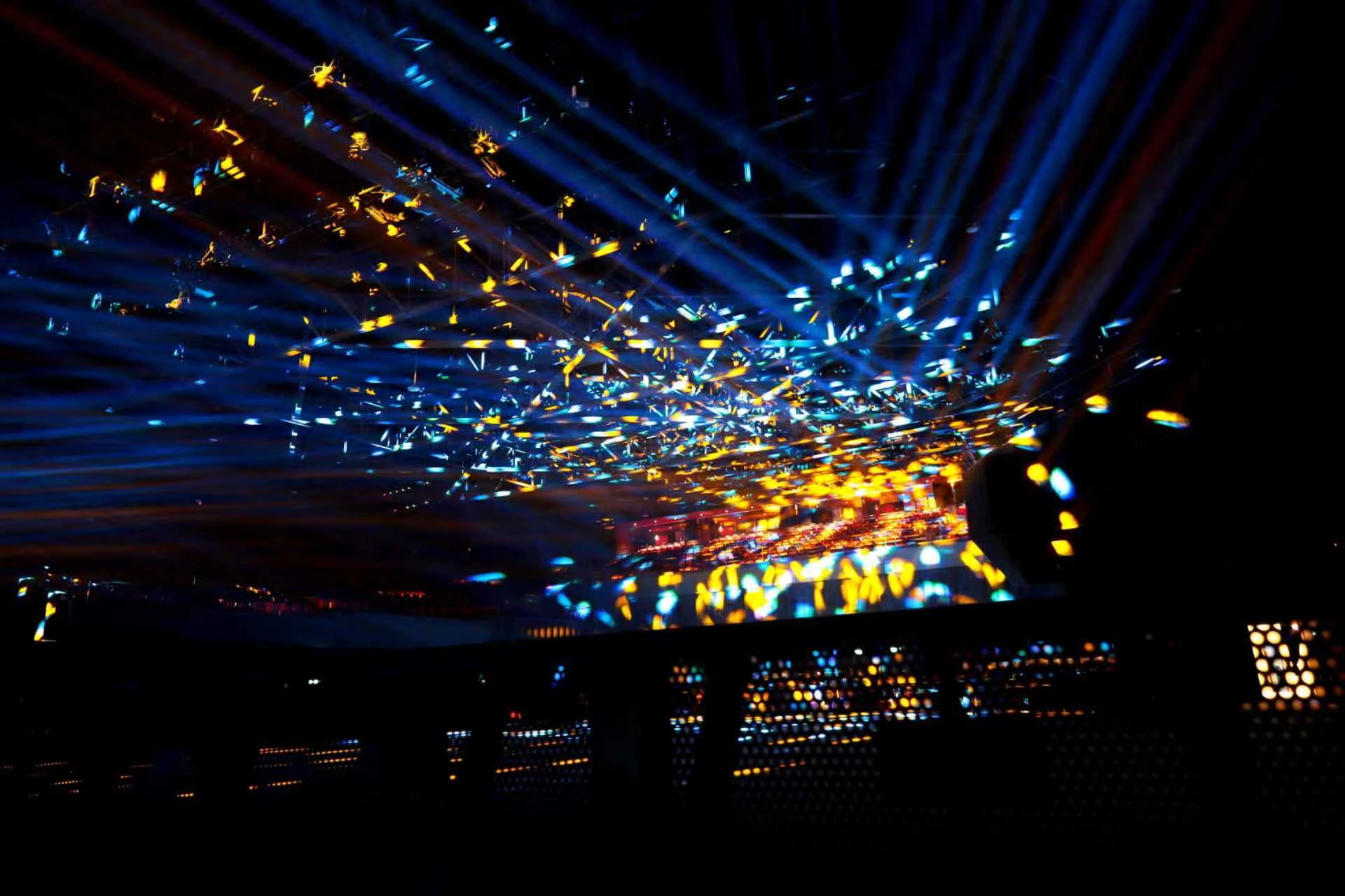 GML LASER BEAM 300 IP projecting gobo pattern