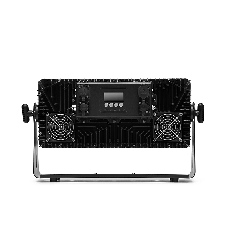 GML STORMY 400 IP All-Weather LED Strobe Floodlight thumb 5