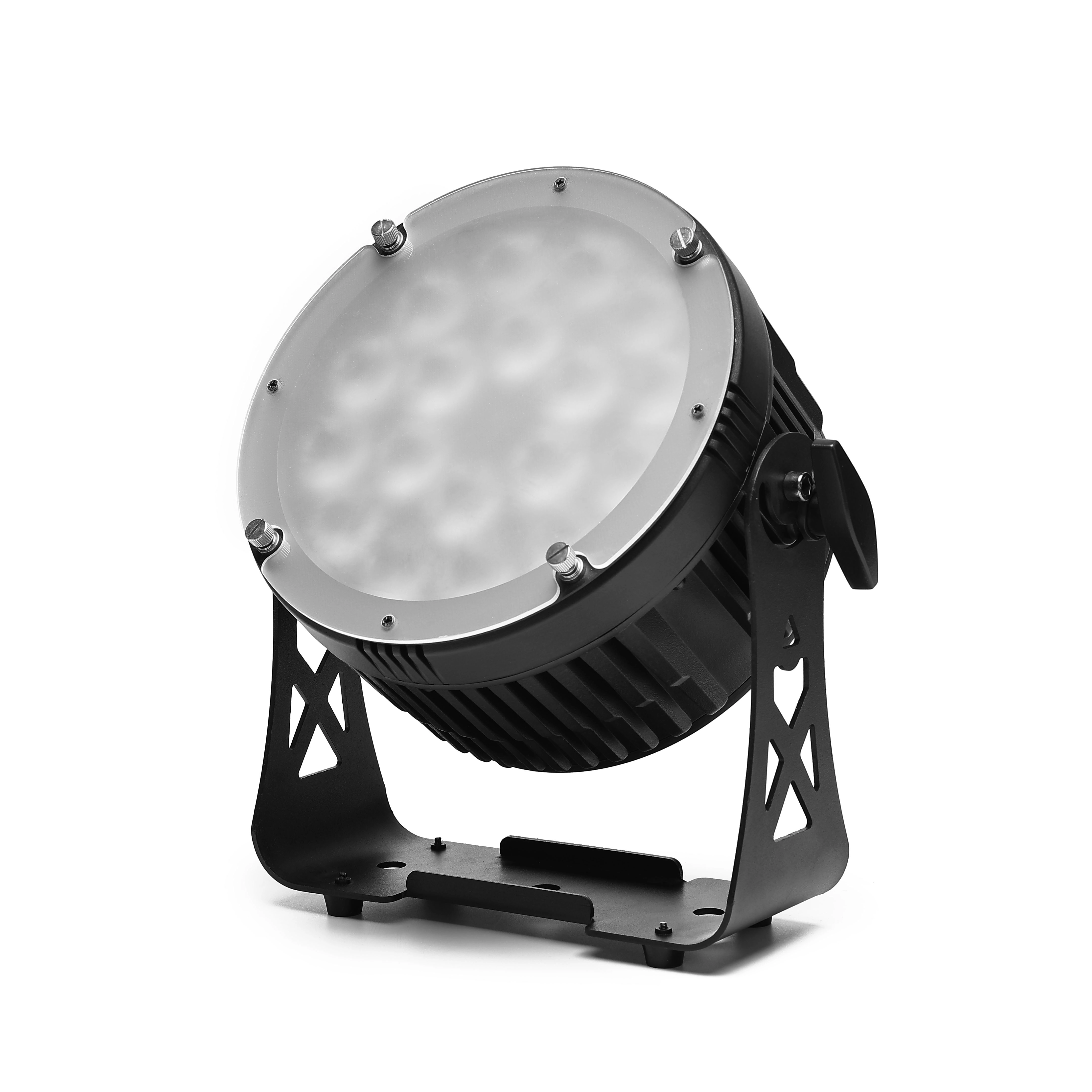 GML PAR 1818 IP All-Weather LED PAR Spotlight projection 5