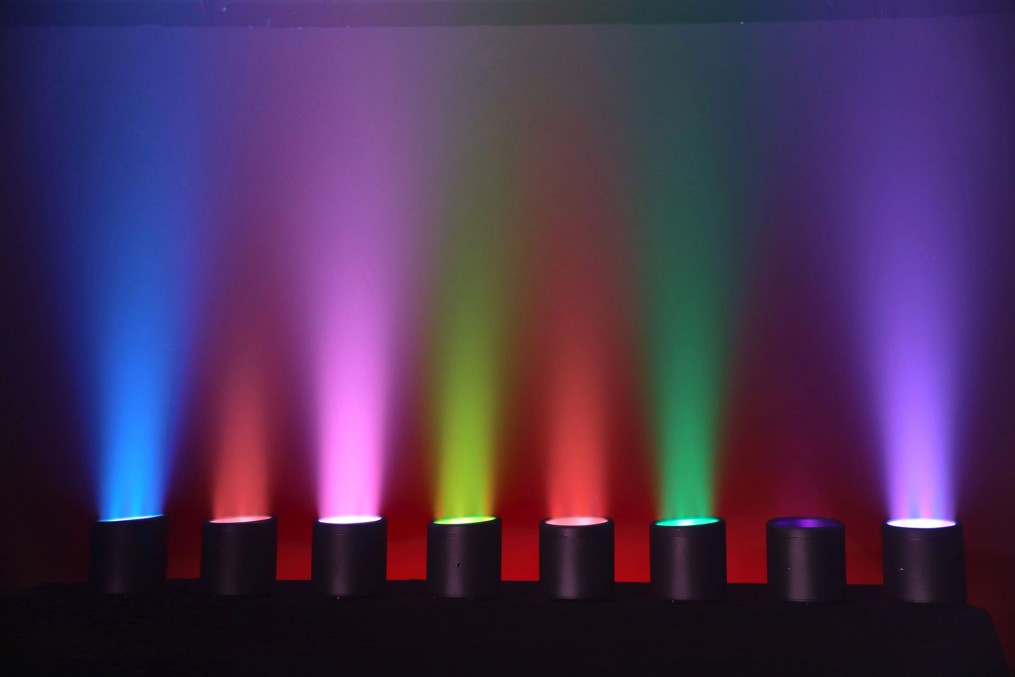 GML HELIOS IP Wireless Battery LED PAR Spotlight projection 2