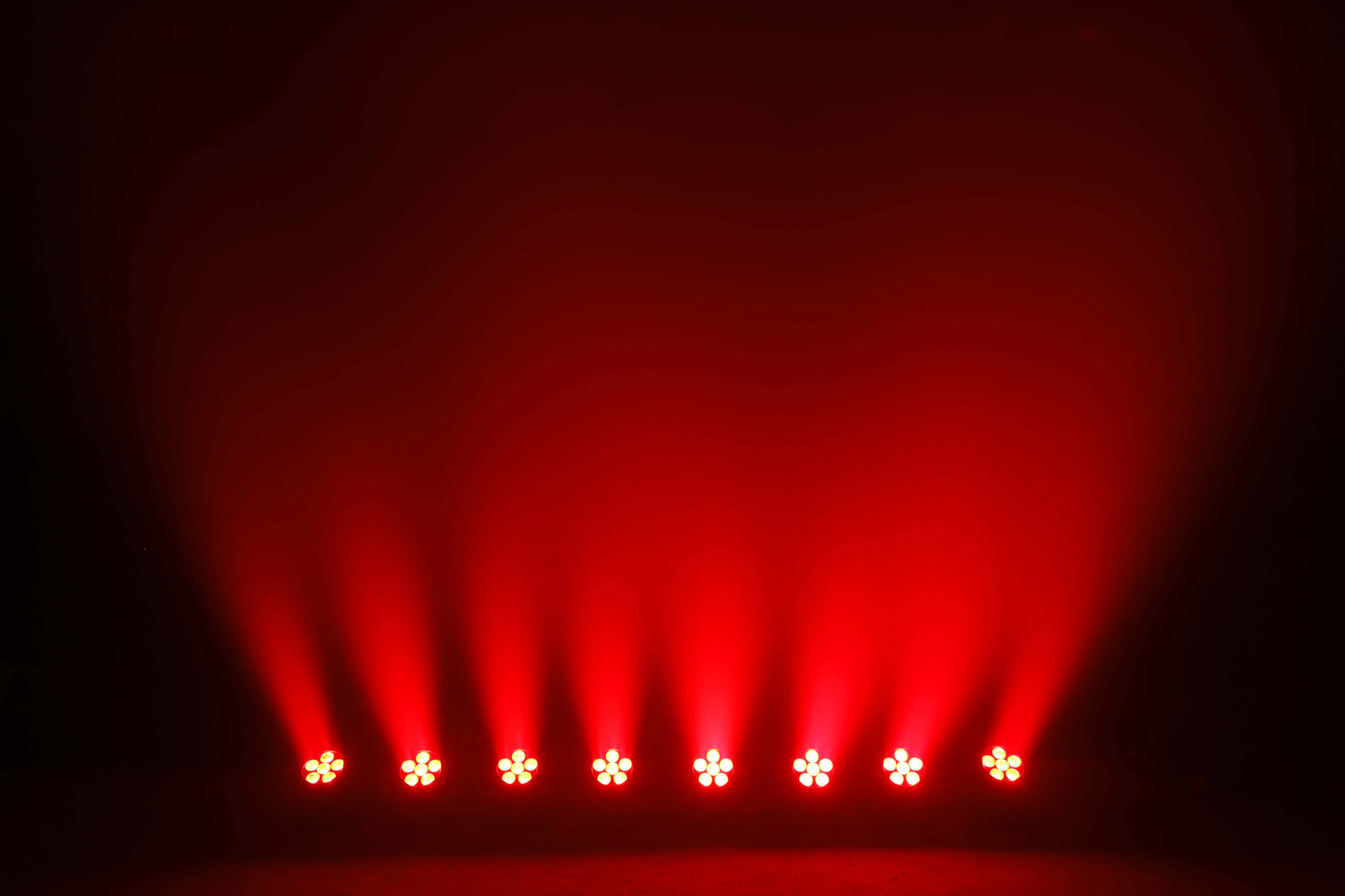 GML PAR B618 IP Wireless Battery Outdoor LED PAR projection 1