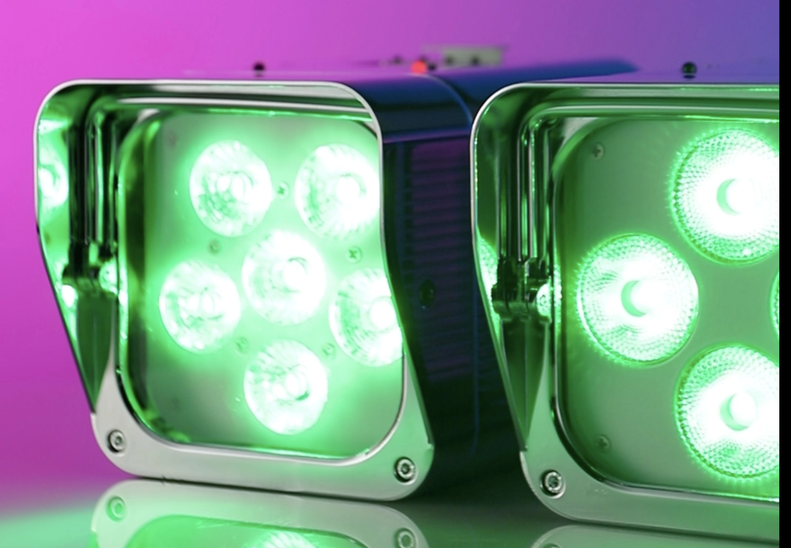 GML WELL PAR Wireless Battery Powered LED PAR Light projection 3