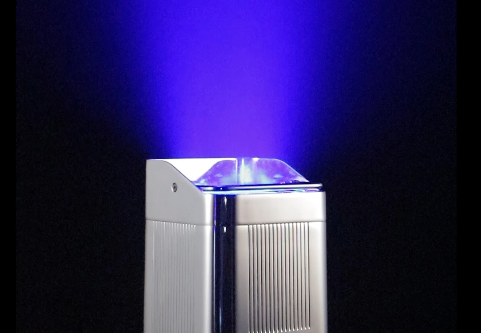 GML WELL PAR Wireless Battery Powered LED PAR Light projection 4