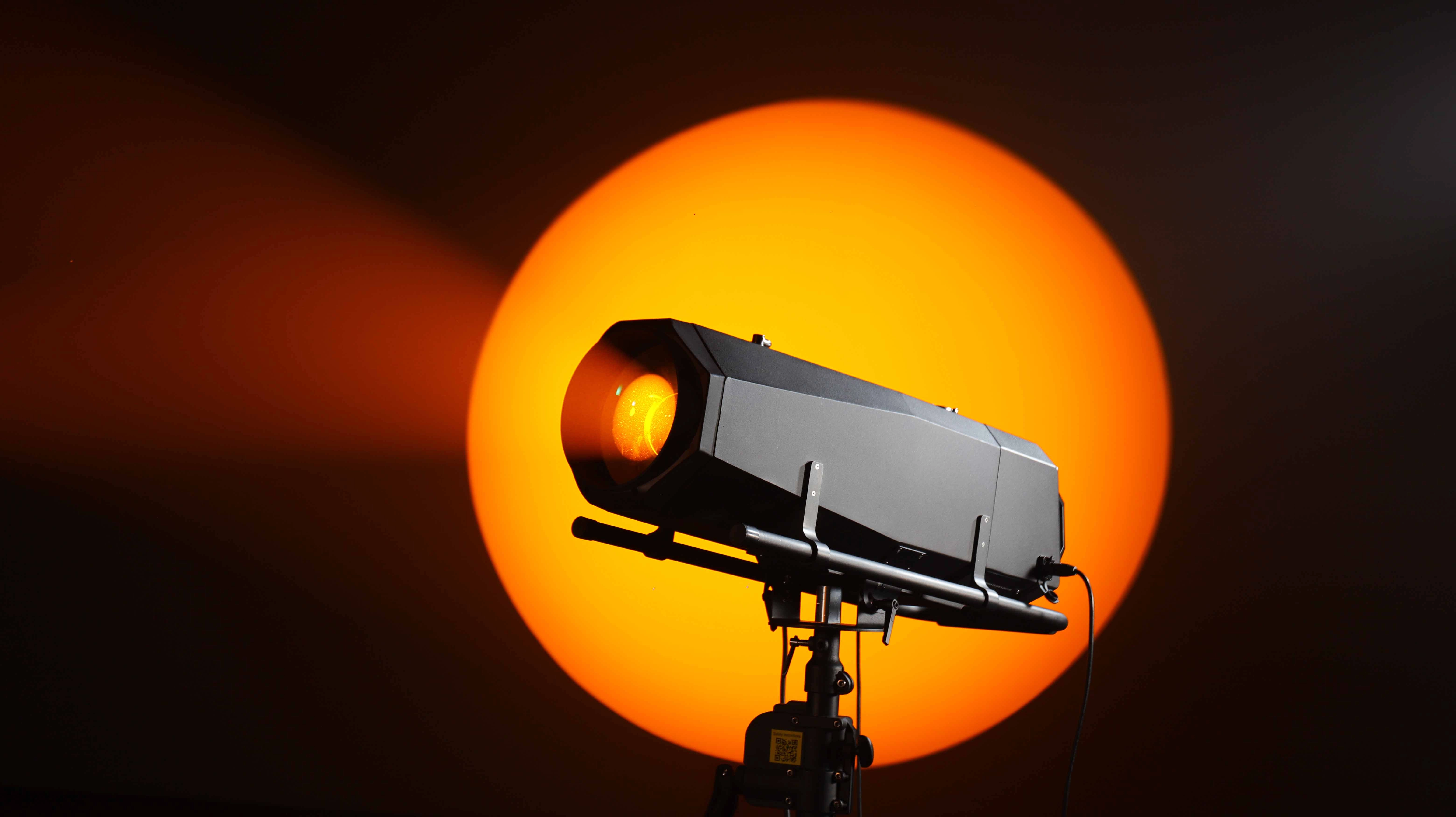 GML FOLLOW SPOT 1200 IP All-Weather LED Follow Spotlight projection 2