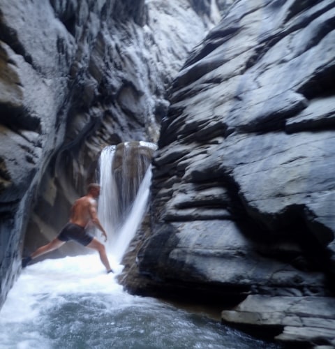 River tracing at Hot spring river