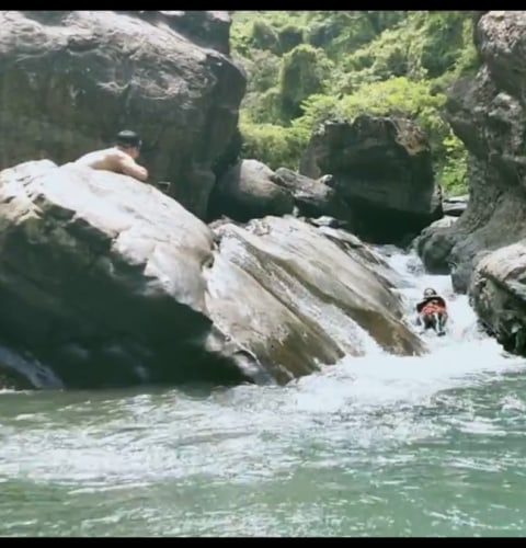 River tracing at Jiajiuliao river
