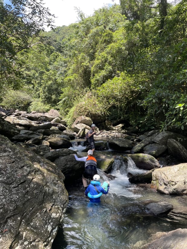 River tracing at Siqiye creek in Taipei - photo 1