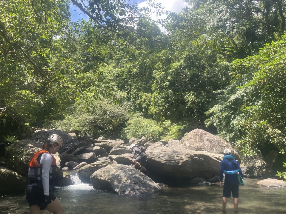 River tracing at Siqiye creek in Taipei - photo 2