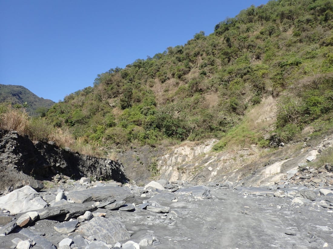 River tracing at Hot spring river in Pingtung - photo 3