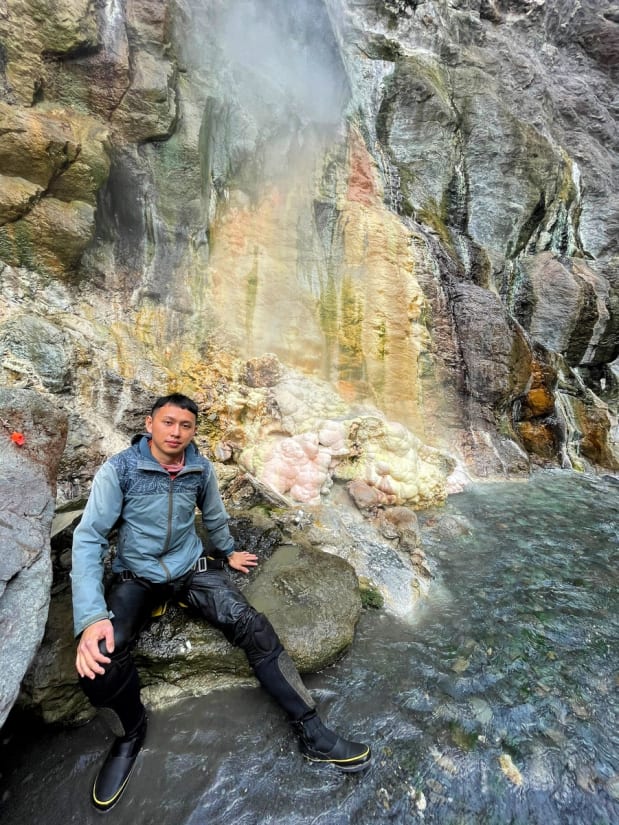 River tracing at Mohen river in Yilan - photo 4