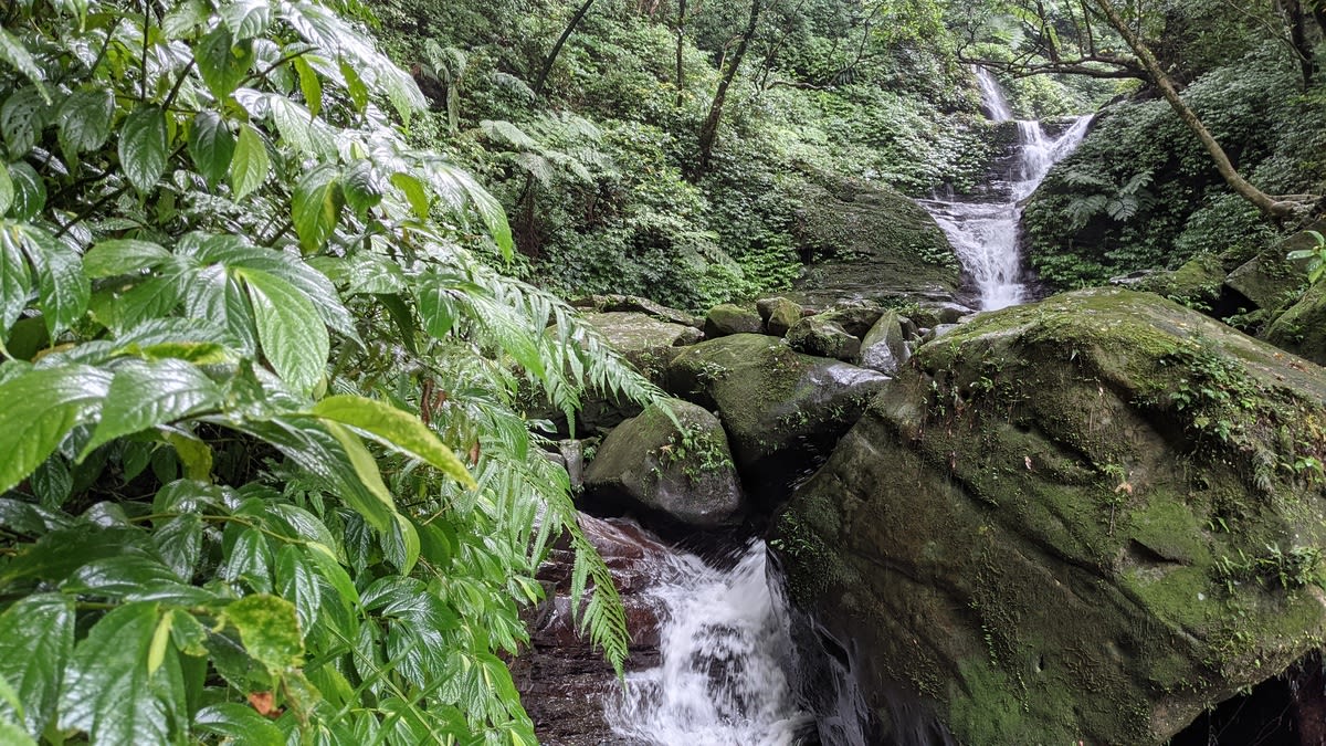 River tracing at Qiedong creek in Taipei - photo 4