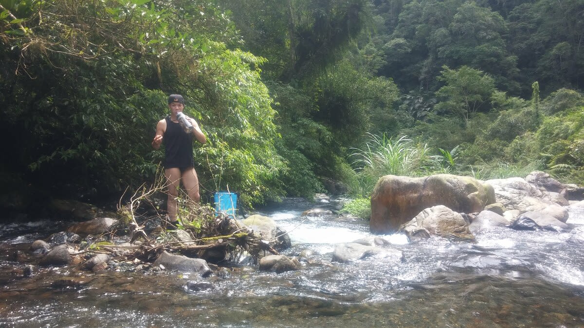 River tracing at Jiuliao creek in Yilan - photo 3