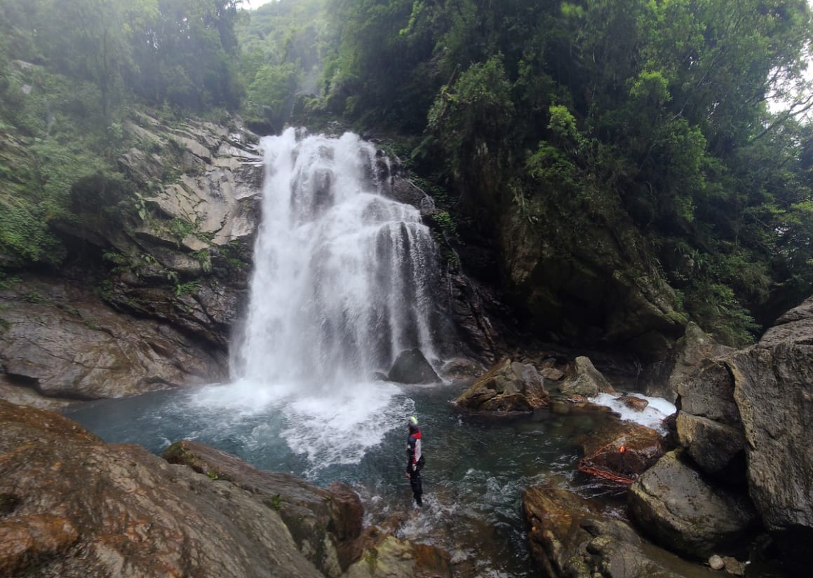 River tracing at Zhongyue creek in Yilan - photo 6