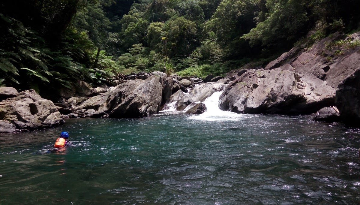 River tracing at A'yu river in Taipei - photo 1