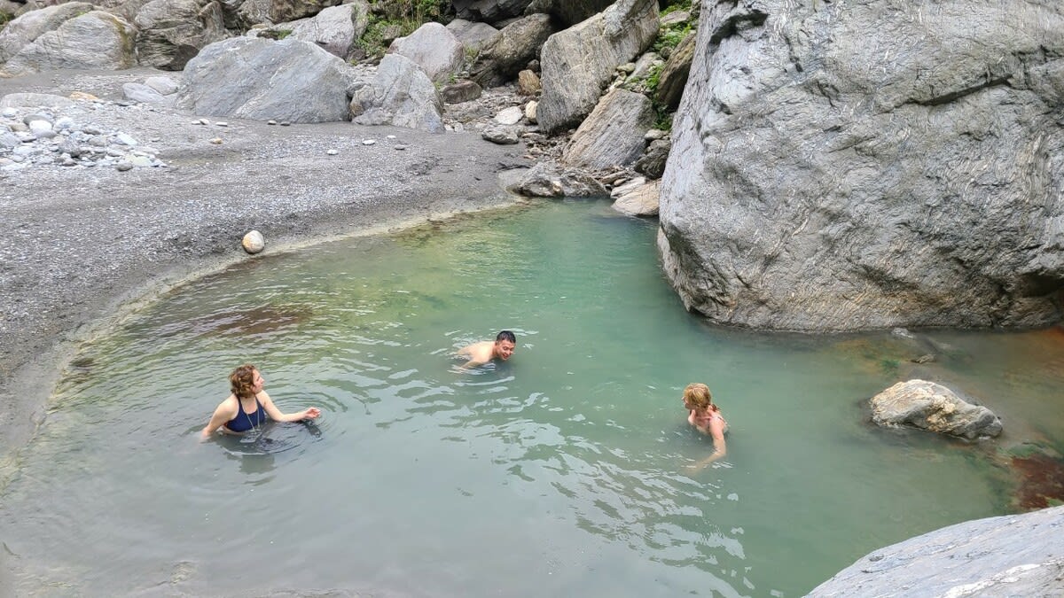 River tracing at Wanli river in Hualien - photo 2