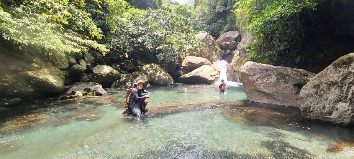 River tracing at Zhongyue creek in Yilan - photo 13