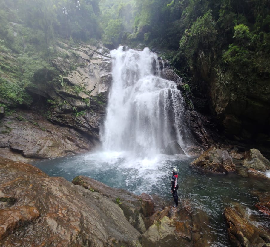 River tracing at Zhongyue creek in Yilan - photo 5