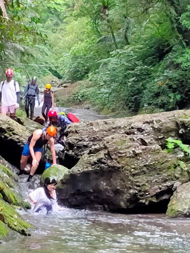 River tracing at Bihu river in Taipei - photo 1