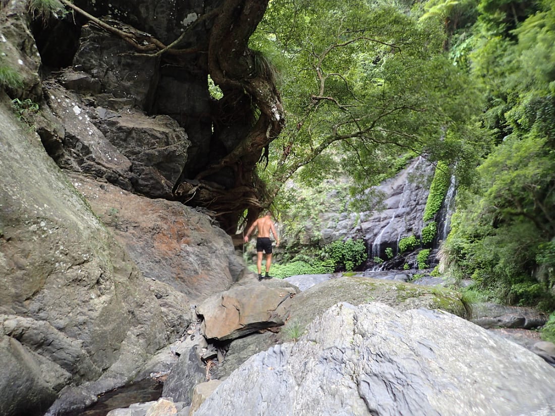 River tracing at Bǎo lǐ kǔ xī in Taoyuan - photo 15
