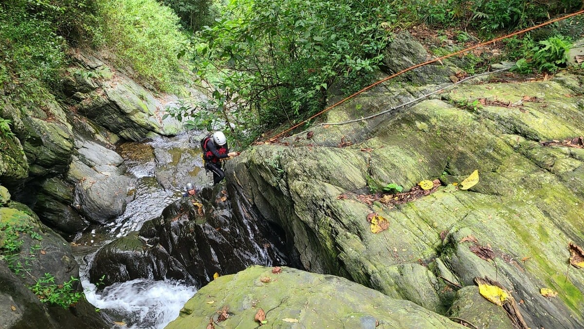 River tracing at Shamo xi in Pingtung - photo 6